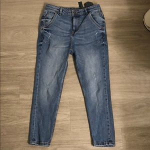 ZARA CARROT FIT MENS JEANS. BRAND NEW!